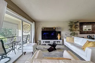 9411 N Hollybrook Lake Dr, Pembroke Pines, FL 33025 - Photo 1