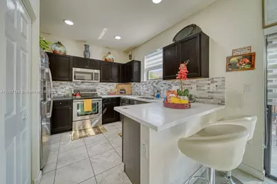 121 SE 34th Ter #121, Homestead, FL 33033 - Photo 1