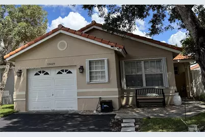 13429 NW 5th Ct, Plantation, FL 33325 - Photo 1