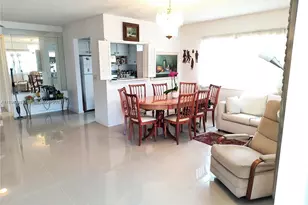 308 N Markham N, Deerfield Beach, FL 33442 - Photo 1