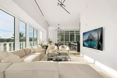 4701 N Meridian Ave #208, Miami Beach, FL 33140 - Photo 1