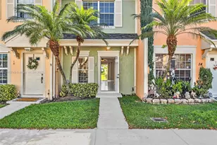 12 Simonton Cir, Weston, FL 33326 - Photo 1