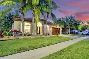 18305 NW 12th St, Pembroke Pines, FL 33029 - Photo 1