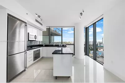 92 SW 3rd St #2110, Miami, FL 33130 - Photo 1