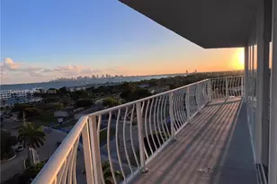 7601 E Treasure Dr, North Bay Village, FL 33141 - Photo 1