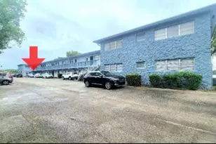 300 NE 191st St, Miami, FL 33179 - Photo 1