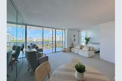 3625 N Country Club Dr #1901, Aventura, FL 33180 - Photo 1