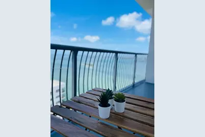 1750 N Bayshore Dr #4305, Miami, FL 33132 - Photo 1