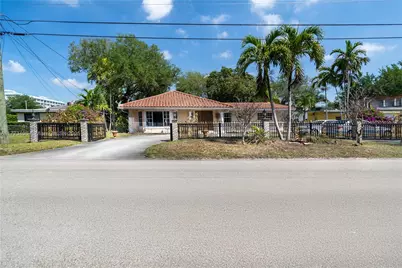 85 NW 165th St, Miami, FL 33169 - Photo 1