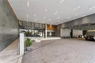 88 SW 7th St, Miami, FL 33130 - Photo 1