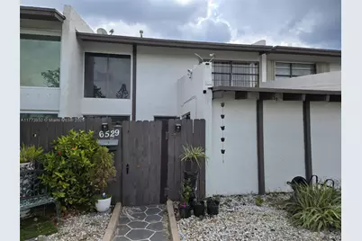 6529 SW 113th Ave #6529, Miami, FL 33173 - Photo 1