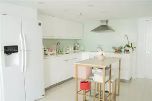 20515 E Country Club Dr, Aventura, FL 33180 - Photo 1