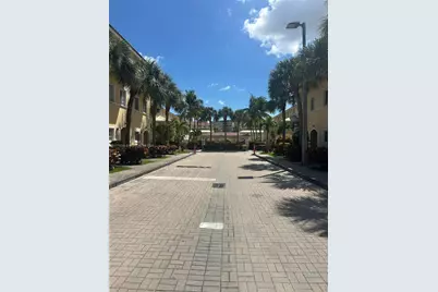 2012 NE 167th St #3-149, North Miami Beach, FL 33162 - Photo 1