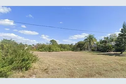 1823 NW 27th Pl, Cape Coral, FL 33993 - Photo 1