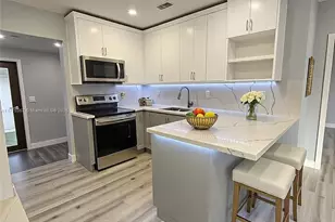 781 NW 108th St, Miami, FL 33168 - Photo 1