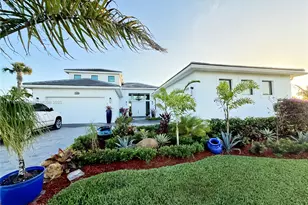 11460 SW Pietra Wy, Port Saint Lucie, FL 34987 - Photo 1