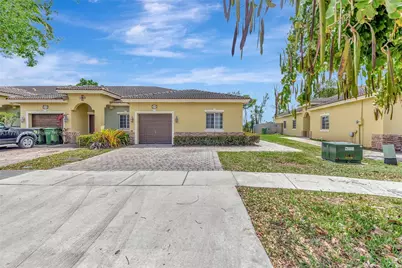 3274 NE 11th Dr, Homestead, FL 33033 - Photo 1