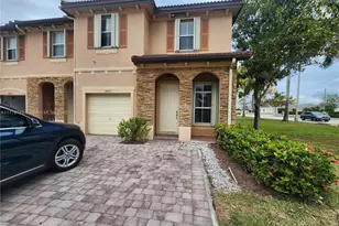 14709 SW 25th St, Miami, FL 33185 - Photo 1