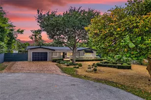 2590 NE 42nd St, Fort Lauderdale, FL 33308 - Photo 1