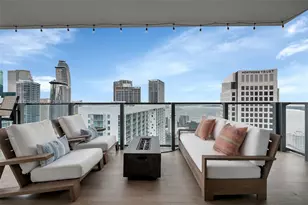 68 SE 6th St, Miami, FL 33131 - Photo 1