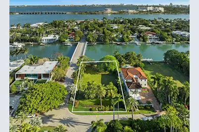 1635 W 27th St, Miami Beach, FL 33140 - Photo 1