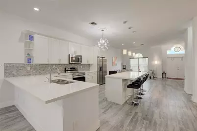 1490 SW 159th Ave, Pembroke Pines, FL 33027 - Photo 1