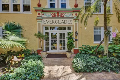 536 14th St #202, Miami Beach, FL 33139 - Photo 1