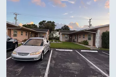 220 NE 40th St #2, Oakland Park, FL 33334 - Photo 1