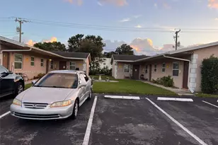 220 NE 40th St, Oakland Park, FL 33334 - Photo 1