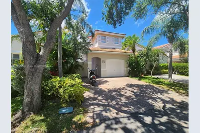1630 Weeping Willow Way, Hollywood, FL 33019 - Photo 1