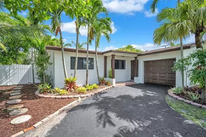 11310 NW 35th St, Sunrise, FL 33323 - Photo 1