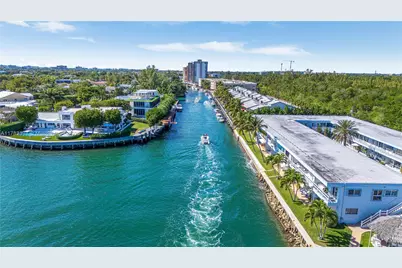 2700 NE 135th St #32, North Miami, FL 33181 - Photo 1