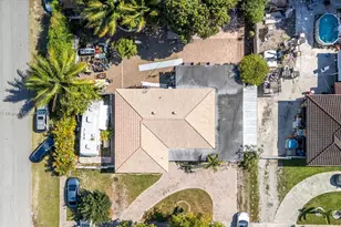 210 W 52nd St, Hialeah, FL 33012 - Photo 1