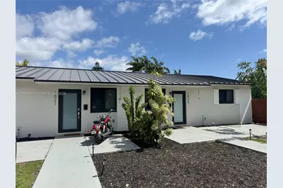 1021 NE 110th St, Biscayne Park, FL 33161 - Photo 1