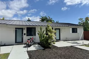 1021 NE 110th St, Biscayne Park, FL 33161 - Photo 1