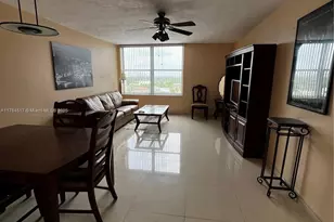 2899 Collins Ave, Miami Beach, FL 33140 - Photo 1