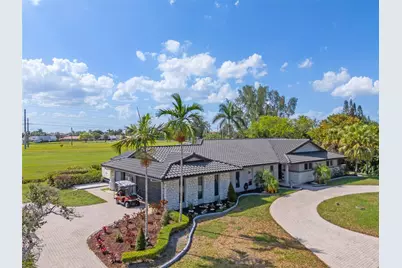 19640 W Saint Andrews Dr, Hialeah, FL 33015 - Photo 1