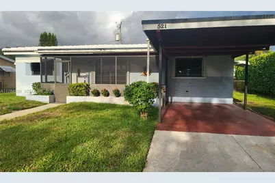 521 N 70th Way, Hollywood, FL 33024 - Photo 1