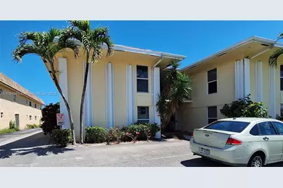 733 Hummingbird Way #6, North Palm Beach, FL 33408 - Photo 1