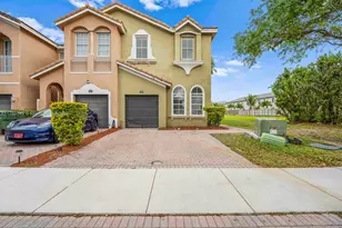 2593 SE 13th Ct, Homestead, FL 33035 - Photo 1