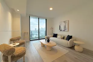 1642 NE 1st Ave, Miami, FL 33132 - Photo 1