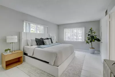 335 SW 20th St #7, Fort Lauderdale, FL 33315 - Photo 1