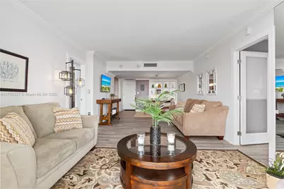 3625 N Country Club Dr #902, Aventura, FL 33180 - Photo 1