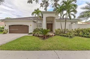 3050 Lakewood Dr, Weston, FL 33332 - Photo 1