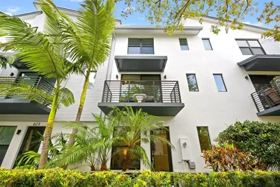 625 NE 22nd Dr, Wilton Manors, FL 33305 - Photo 1