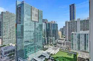 170 SE 14th St, Miami, FL 33131 - Photo 1