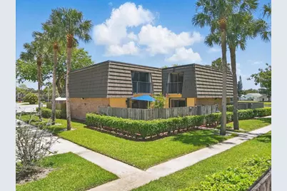 2412 24th Way, West Palm Beach, FL 33407 - Photo 1