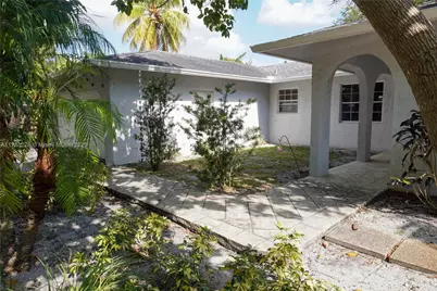 1735 SW 25th Ave, Fort Lauderdale, FL 33312 - Photo 1