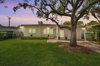 552 Alminar Ave, Coral Gables, FL 33146 - Photo 1