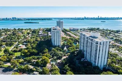 1000 Quayside Ter #903, Miami, FL 33138 - Photo 1